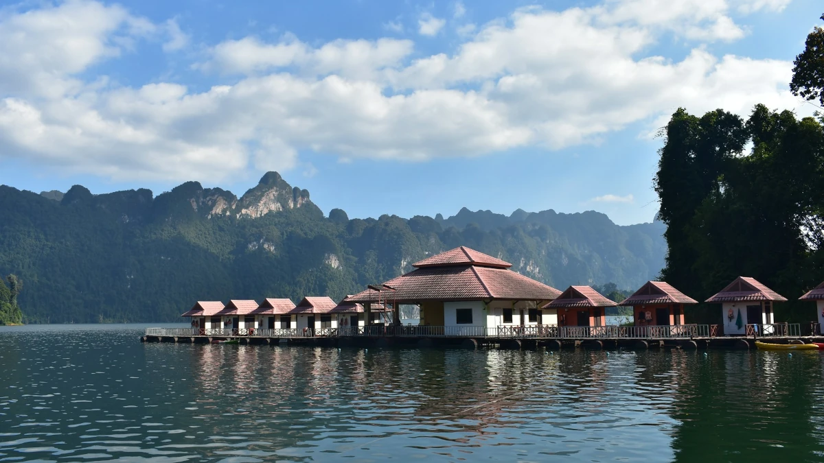 Khao Sok mid-range hotel
