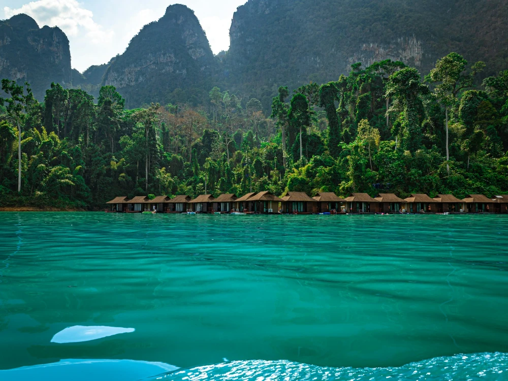Khao Sok floating hotel on the lake