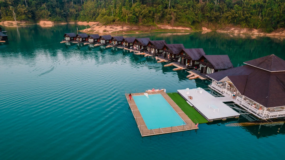 Khao Sok luxury hotel with pool